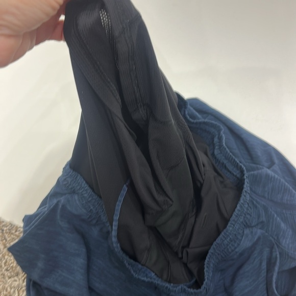 Lululemon Men’s blue lined athletic shorts size XL. - Picture 7 of 9